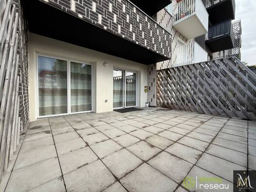 Appartement à vendre 220 000 € 4 pièces 3 chambres 95 m² RDC/5 Centre-Neuf Bourg-Quesnoy-Delsaux-Musée-Cannoniers-Gare Valenciennes 59300