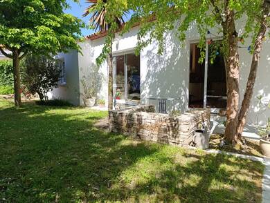 Maison de plain-pied à vendre 464 100 € 5 pièces 4 chambres 120 m² 417 m² de terrain Centre St Sebastien sur Loire 44230