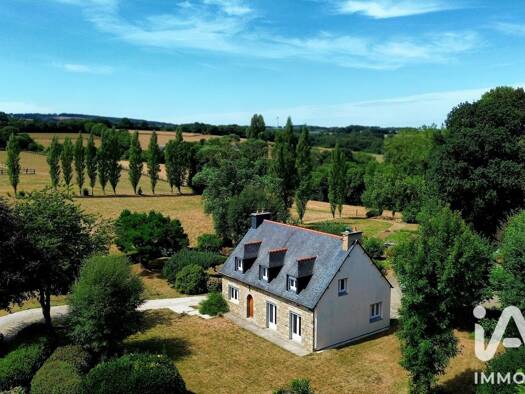 Maison à vendre 239 000 € 5 pièces 3 chambres 143 m² 13 425 m² de terrain Moustéru 22200
