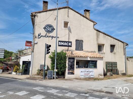 Local commercial à vendre 70 000 € 601 m² de surface de vente Cabrières-d'Avignon 84220