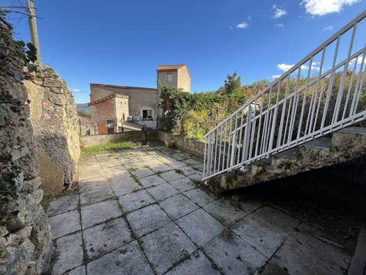 Maison à vendre 115 000 € 3 pièces 2 chambres 51,5 m² 77 m² de terrain Saint-Saturnin 63450