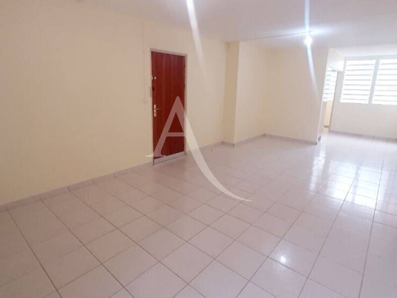 Maison à louer, 82m², DUCOS