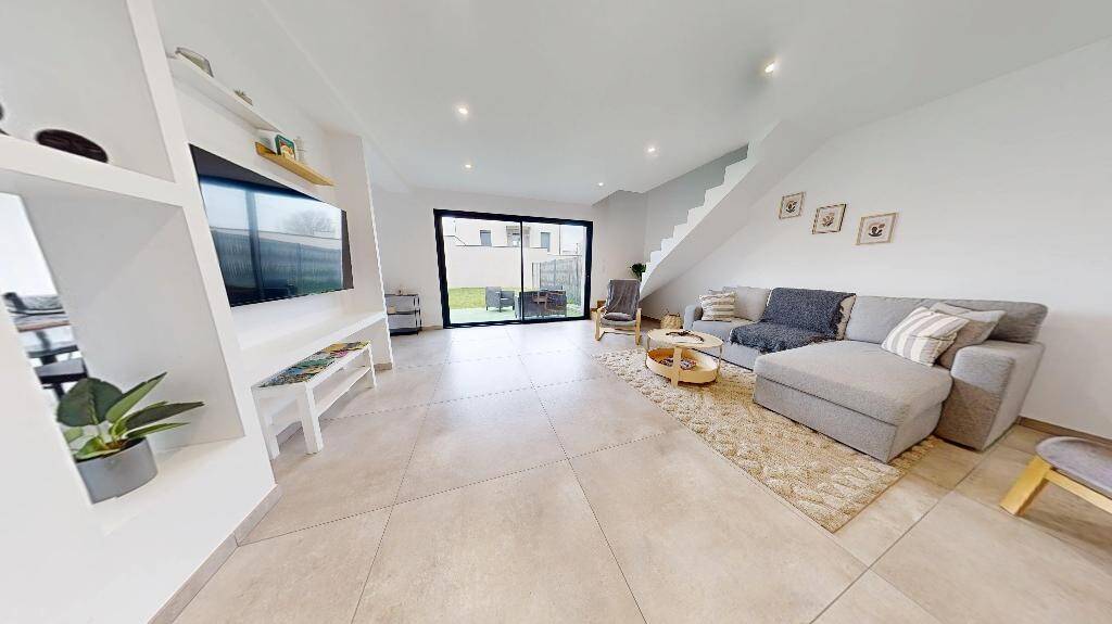 Maison à louer, 121m², BOISSET LES MONTROND