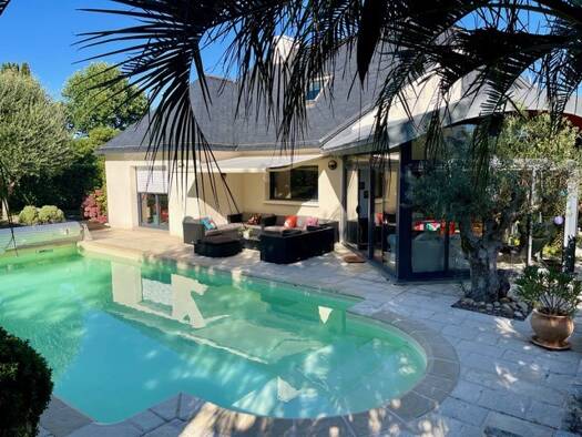 Maison à vendre 707 200 € 7 pièces 4 chambres 200 m² 910 m² de terrain Saint-Évarzec 29170