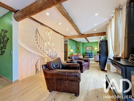 Maison à vendre 587 000 € 7 pièces 4 chambres 210 m² Montauroux 83440