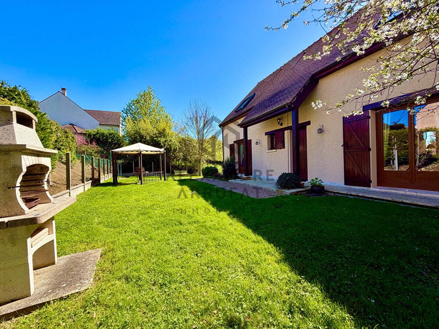 Maison à vendre, 145m², VARENNES JARCY