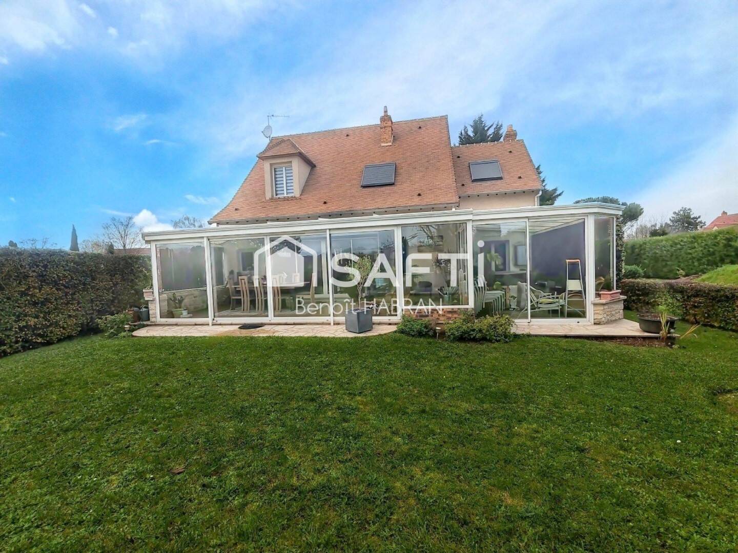 Maison à vendre, 190m², FOLLAINVILLE DENNEMONT