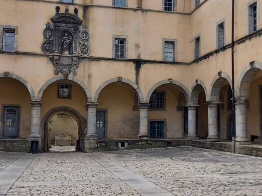 Appartement à vendre 119 000 € 3 pièces 2 chambres 66 m² Étage 1/2 Poligny 39800