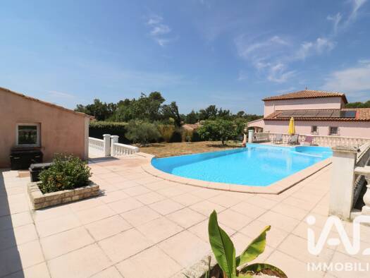 Maison à vendre 499 000 € 6 pièces 4 chambres 159 m² 1 874 m² de terrain Garéoult 83136