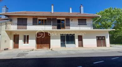 Maison à vendre 260 000 € 8 pièces 4 chambres 198 m² 696 m² de terrain Équevillon 39300