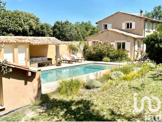 Maison à vendre 559 800 € 6 pièces 3 chambres 155 m² 7 005 m² de terrain Visan 84820