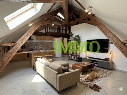 Duplex à vendre 255 000 € 3 pièces 2 chambres 96 m² Étage 3/3 Taninges 74440