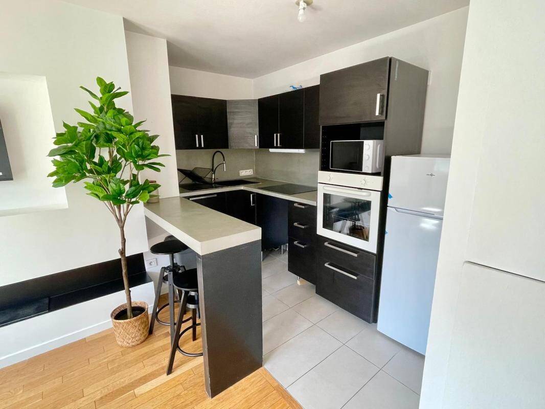 Maison à louer, 43m², COURBEVOIE