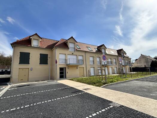 Appartement à louer 813 € 3 pièces 2 chambres 70 m² RDC Choisy-au-Bac 60750