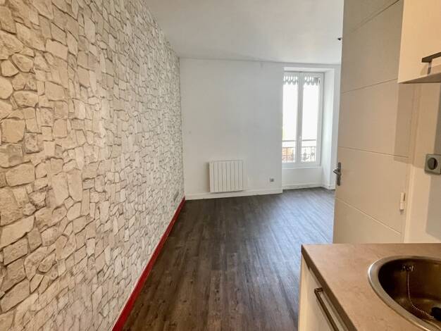 Appartement à vendre 142 000 € 1 pièce 23 m² Étage 3/4 Sans Souci-Dauphiné Lyon 3ème arrondissement 69003