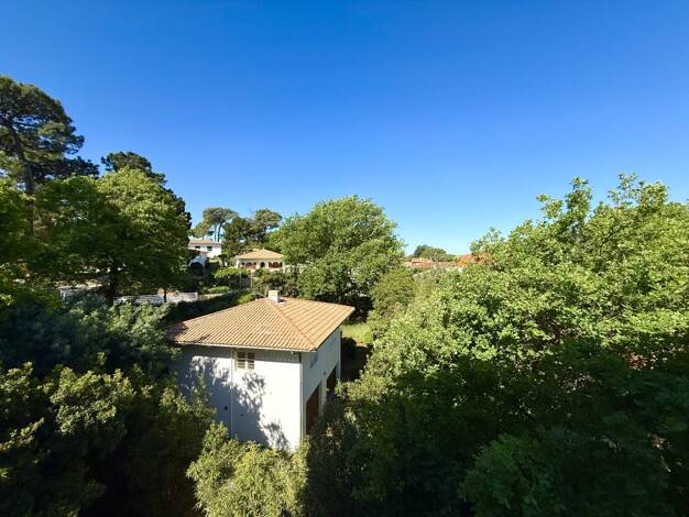 Appartement à vendre 200 000 € 1 pièce 24 m² Étage 3/3 Le Moulleau-Les Abatilles Arcachon 33120
