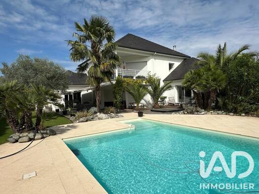 Maison à vendre 550 000 € 8 pièces 4 chambres 226 m² 1 578 m² de terrain Bénéjacq 64800