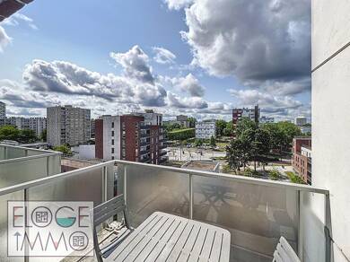 Appartement à louer 567 € 2 pièces 1 chambre 40 m² Dernier étage, Étage 7/7 Camus Le Grand Quevilly 76120
