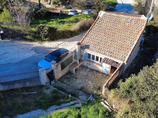 Maison à vendre 159 000 € 2 pièces 1 chambre 52 m² 396 m² de terrain Nîmes 30900