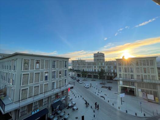 Appartement à louer 1 295 € 4 pièces 3 chambres 103 m² Étage 3/3 Centre Ville Le Havre 76600