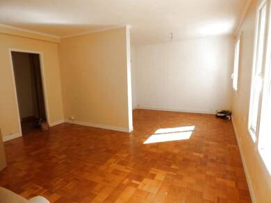 Appartement à louer 1 200 € 4 pièces 2 chambres 67 m² RDC Les Quais Bougival 78380