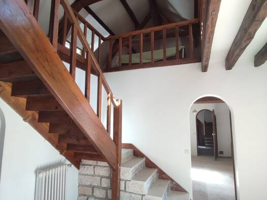 Maison à vendre 329 000 € 6 pièces 5 chambres 278 m² 2 788 m² de terrain Noyen-sur-Seine 77114