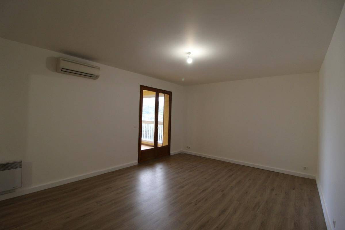 Maison à louer, 75m², AJACCIO