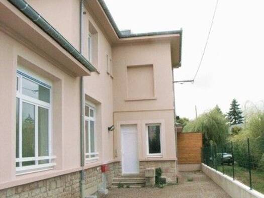 Appartement à louer 462 € 2 pièces 1 chambre 67 m² Étage 1/2 Sévérac d'Aveyron 12150