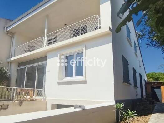 Maison de ville à vendre 739 000 € 6 pièces 5 chambres 140 m² 355 m² de terrain Port Neuf La Rochelle 17000