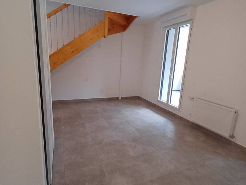 Maison à louer, 74m², LYON 8E