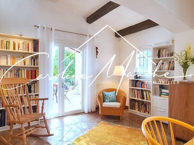 Maison à vendre 743 000 € 7 pièces 5 chambres 190 m² 1 045 m² de terrain Centre Saint-Mitre-les-Remparts 13920