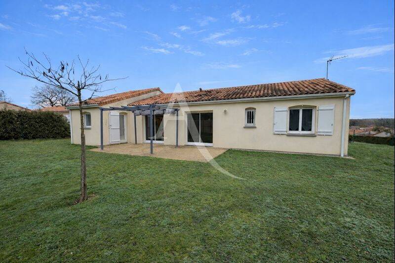 Maison à vendre, 104m², NOUAILLE MAUPERTUIS