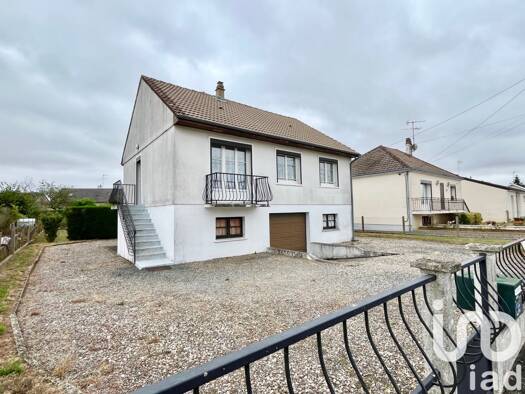 Maison à vendre 106 500 € 4 pièces 2 chambres 76 m² 639 m² de terrain Ardentes 36120