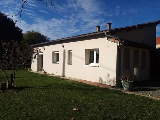 Maison de plain-pied à vendre 165 000 € 3 pièces 2 chambres 77 m² 564 m² de terrain L'Isle-en-Dodon 31230