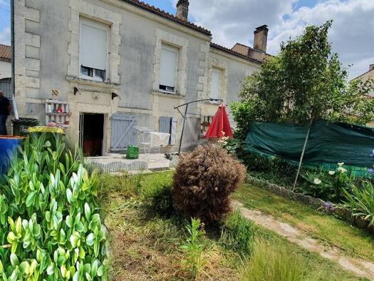Maison à vendre 126 000 € 4 pièces 3 chambres 85 m² 450 m² de terrain Nord Gond-Pontouvre 16160