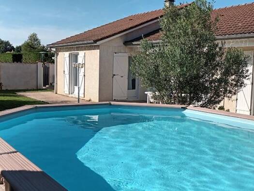 Maison de plain-pied à vendre 319 000 € 4 pièces 3 chambres 102 m² 730 m² de terrain Montrond-les-Bains 42210