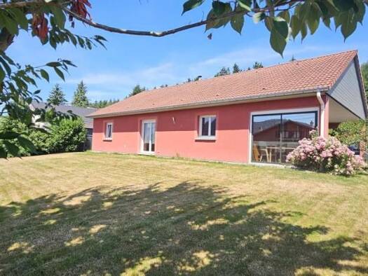 Maison de plain-pied à vendre 260 000 € 5 pièces 4 chambres 124 m² 815 m² de terrain Étival-Clairefontaine 88480