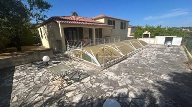 Villa à vendre 469 000 € 6 pièces 4 chambres 131 m² 710 m² de terrain Centre Ville Saint-Gély-du-Fesc 34980