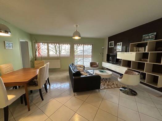 Colocation à louer 1 050 € 4 pièces 3 chambres 85 m² Étage 2/8 Haute Roche Est Oullins-Pierre-Bénite 69310