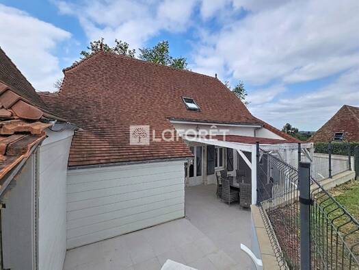 Maison à vendre 139 400 € 5 pièces 3 chambres 94 m² 415 m² de terrain Sainte Suzanne-Magret-Marmonts Orthez 64300