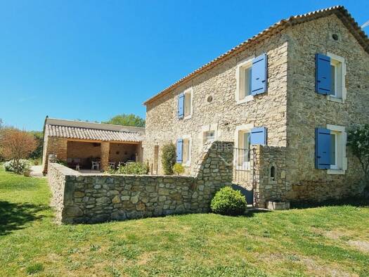 Ferme à vendre 599 000 € 6 pièces 3 chambres 148 m² 13 489 m² de terrain Uzes 30700
