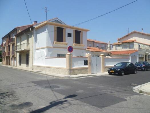 Maison de plain-pied à louer 830 € 3 pièces 2 chambres 57 m² Saint Assiscle Perpignan 66000