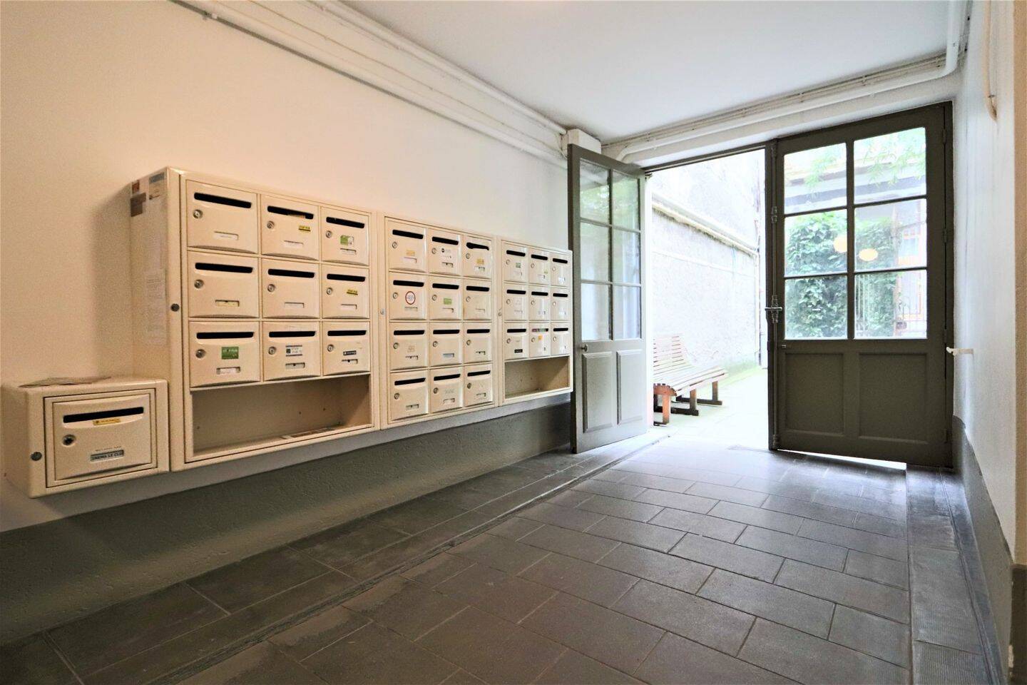 GRAND STUDIO - SECTEUR CHAMPOLLION - VICTOR HUGO — 6