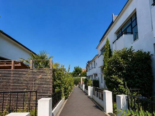 Maison à vendre 649 600 € 4 pièces 3 chambres 107 m² Centre Nanterre 92000