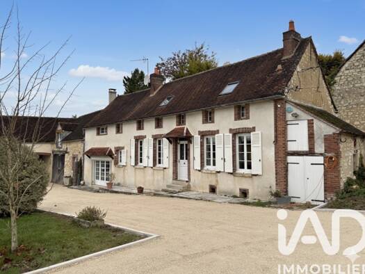 Maison à vendre 240 000 € 7 pièces 4 chambres 167 m² 1 612 m² de terrain Venizy 89210