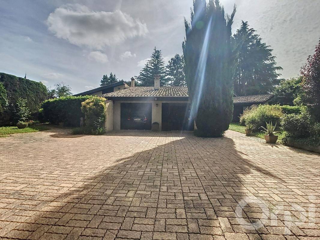 Maison à vendre, 300m², MUSSIDAN