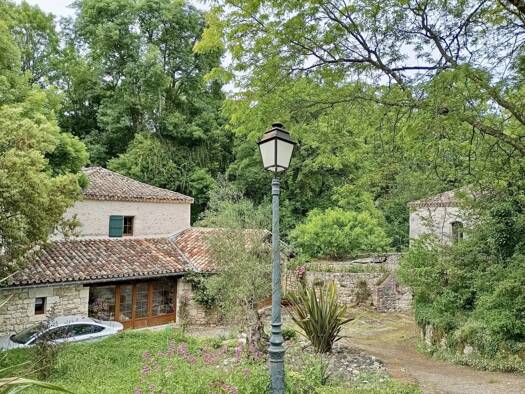 Maison en viager occupé Bouquet 237 000 € 5 pièces 2 chambres 170 m² Saint-Beauzeil 82150