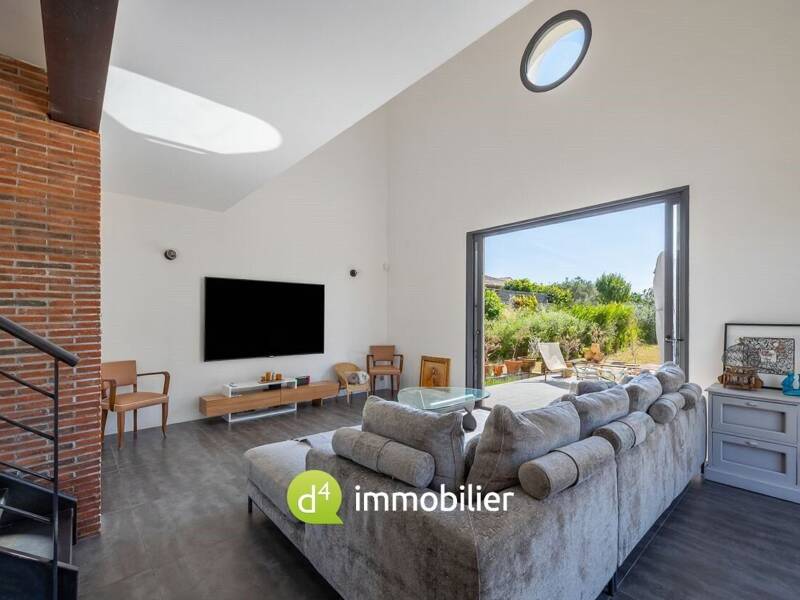 Maison à vendre, 159m², LA FARE LES OLIVIERS