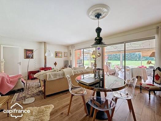Maison de plain-pied à vendre 199 000 € 7 pièces 3 chambres 125 m² 3 000 m² de terrain Thouars 79100