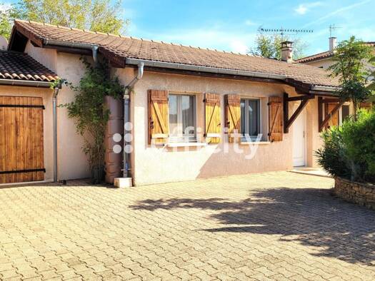 Maison de plain-pied à vendre 390 000 € 4 pièces 3 chambres 82 m² 602 m² de terrain Genay 69730